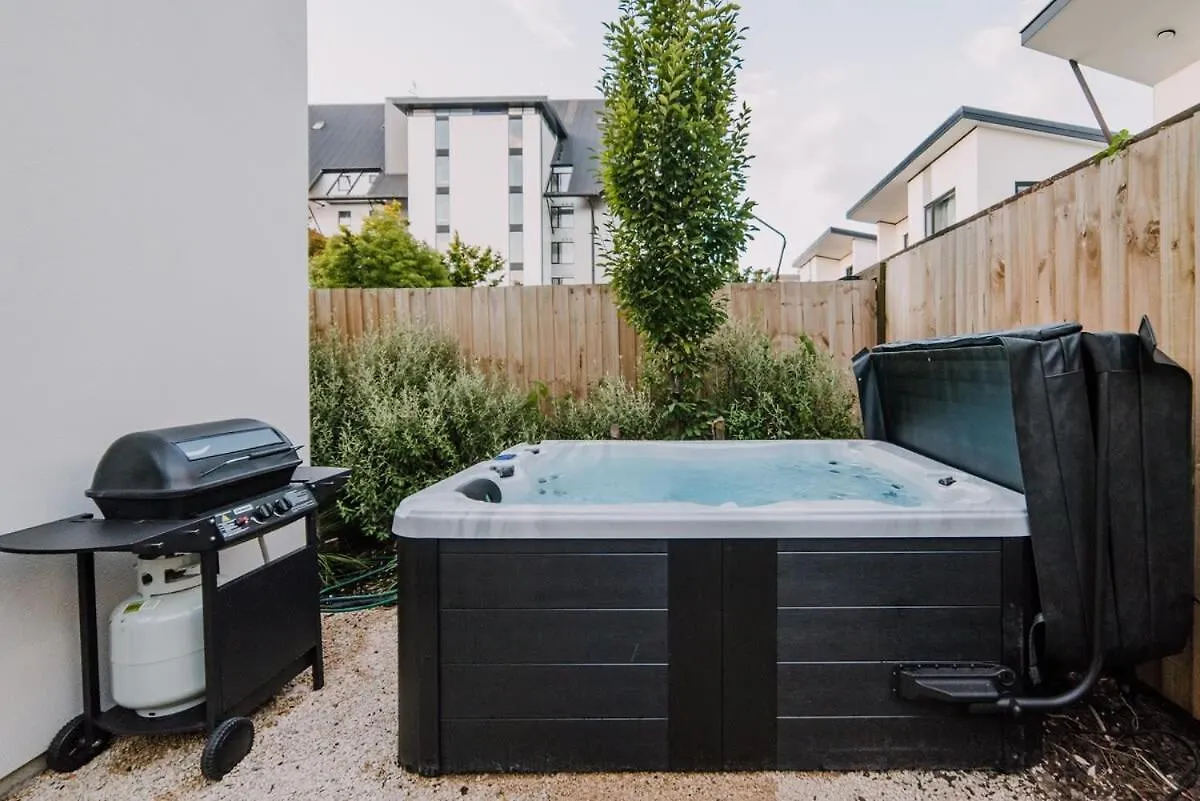Holiday home Hot Tub Under The City Lights Christchurch